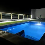 Skyview Duplex Con Vistas 360, Stevier Lejlighed