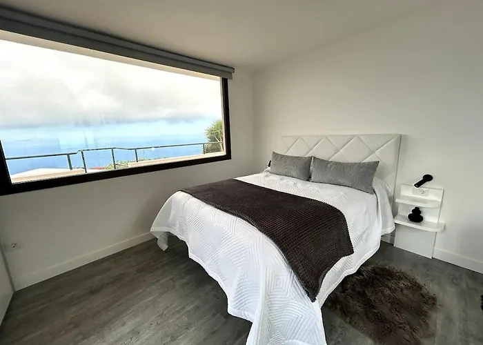 Skyview Duplex Con Vistas 360, Stevier 公寓